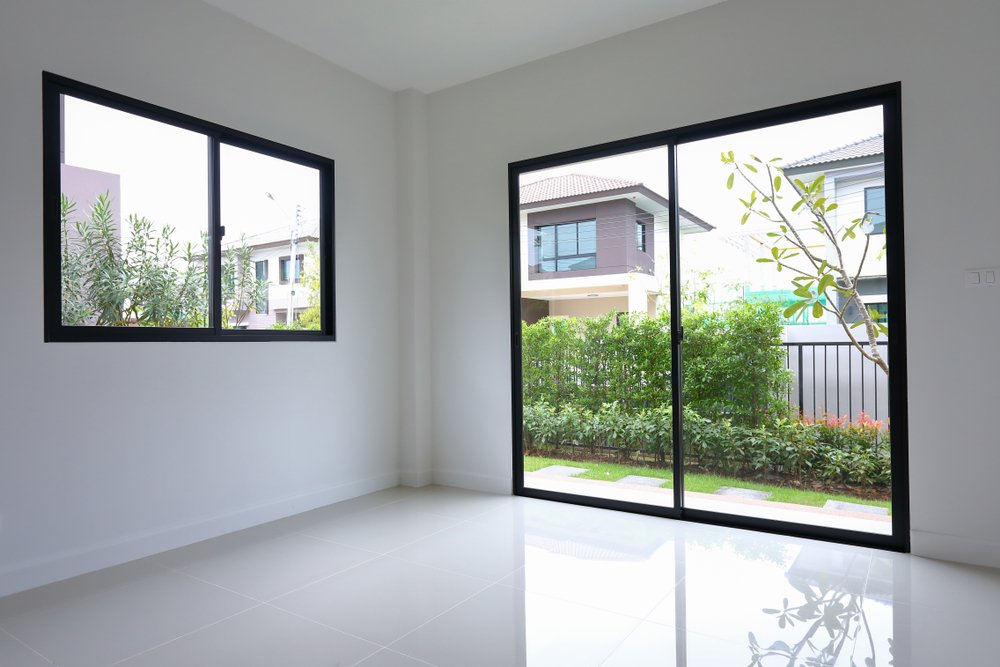 Dit is het resultaat van vliesbehang laten aanbrengen in je nieuwbouwwoning in Spijkenisse.